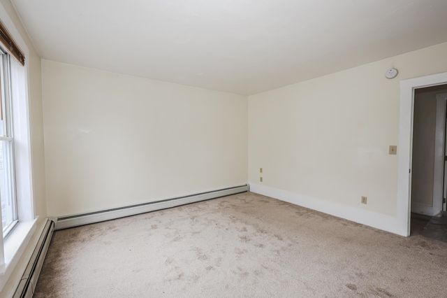 14 Chestnut Street, Pittsfield, NH 03263
