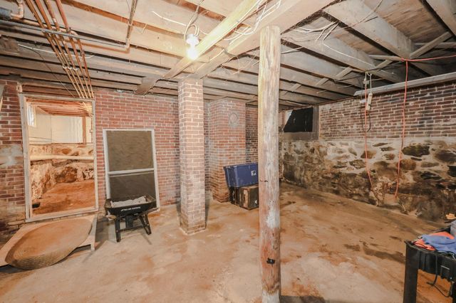 14 Chestnut Street, Pittsfield, NH 03263
