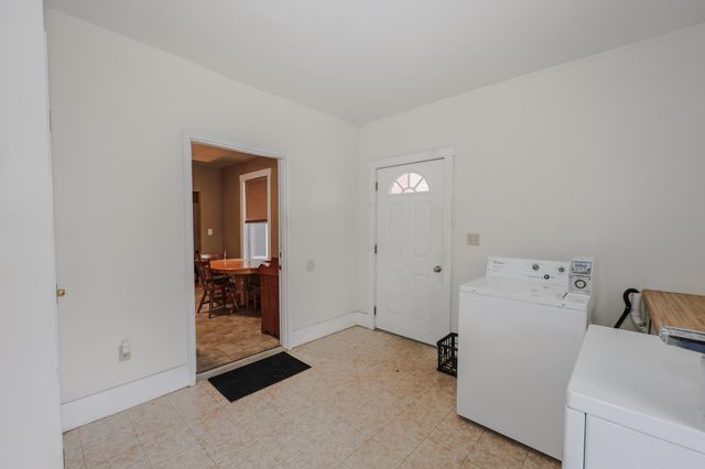 14 Chestnut Street, Pittsfield, NH 03263