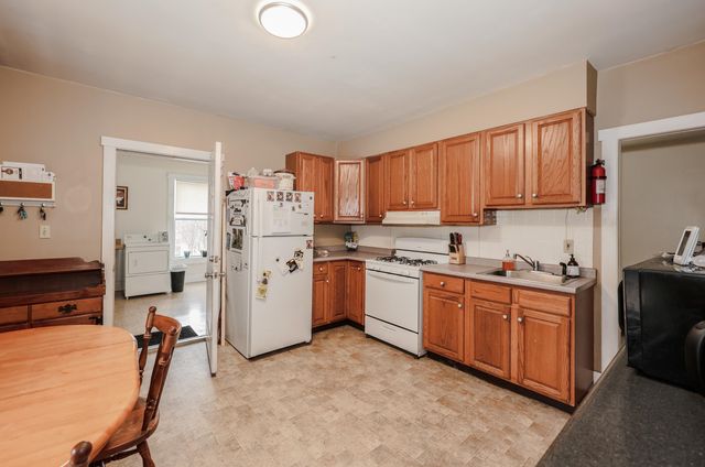 14 Chestnut Street, Pittsfield, NH 03263