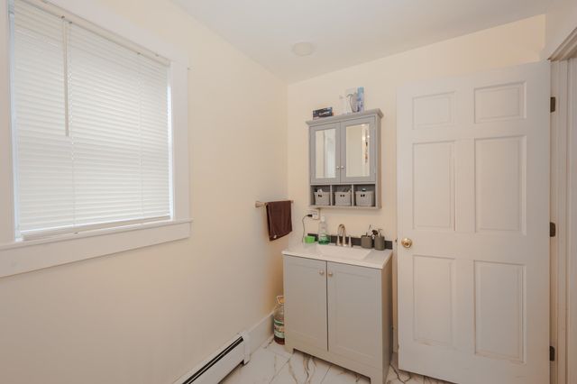 14 Chestnut Street, Pittsfield, NH 03263
