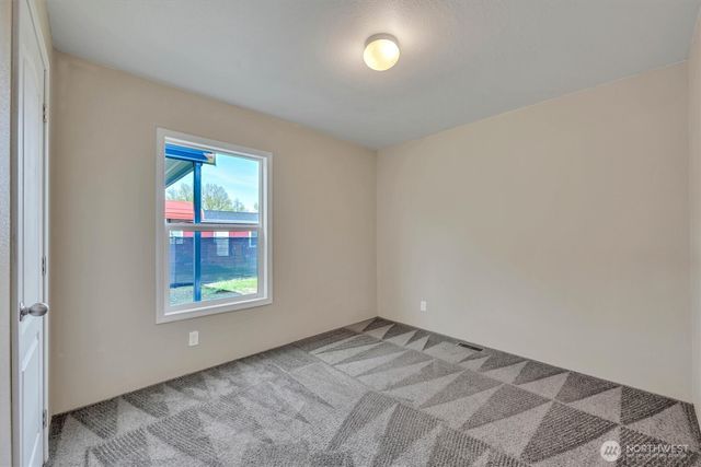 228 Mossyrock Road W, Mossyrock, WA 98564