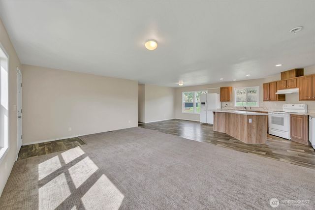 228 Mossyrock Road W, Mossyrock, WA 98564