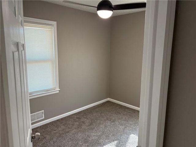 10201 Belmont Avenue, Kansas City, MO 64134