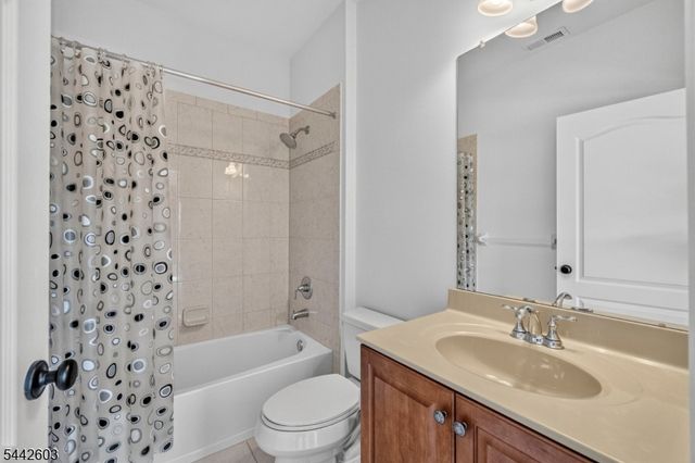 26 High Ridge Ln, Frankford Twp., NJ 07822