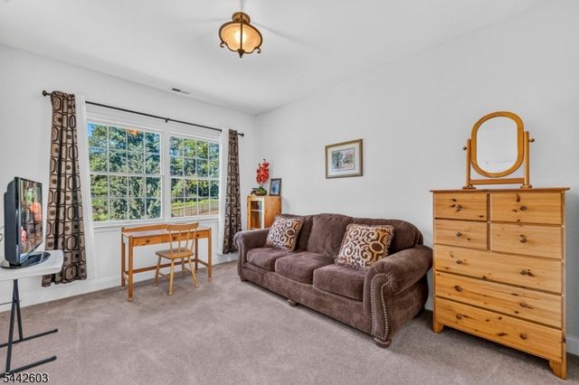 26 High Ridge Ln, Frankford Twp., NJ 07822