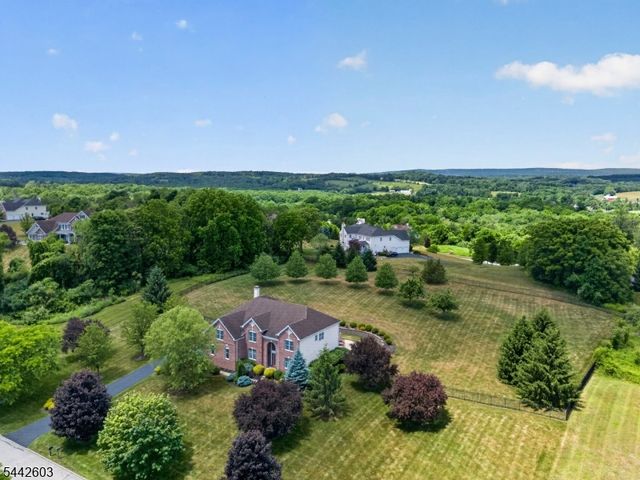 26 High Ridge Ln, Frankford Twp., NJ 07822
