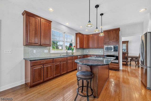 26 High Ridge Ln, Frankford Twp., NJ 07822