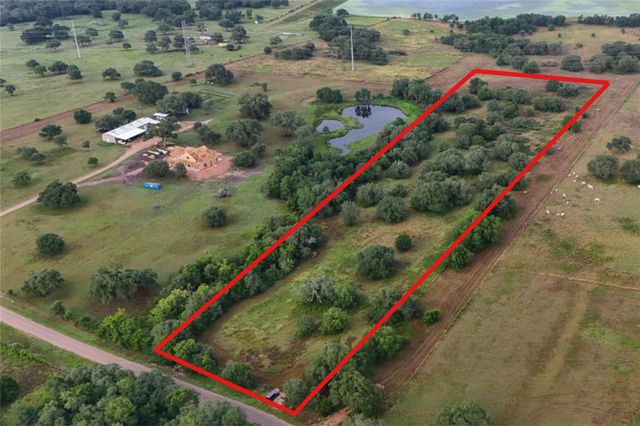 9487 Bauer Road, Fayetteville, TX 78940