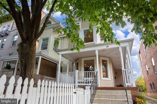 215 T ST NE, Washington, DC 20002