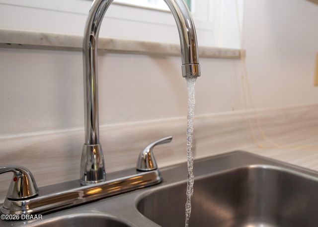 2901 N Halifax Ave Apt 111, Daytona Beach, FL 32118