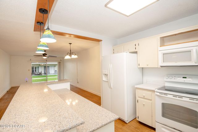 2901 N Halifax Ave Apt 111, Daytona Beach, FL 32118