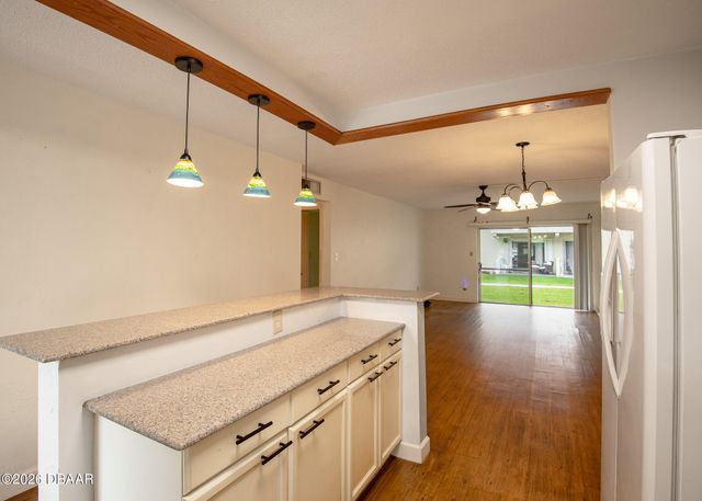 2901 N Halifax Ave Apt 111, Daytona Beach, FL 32118