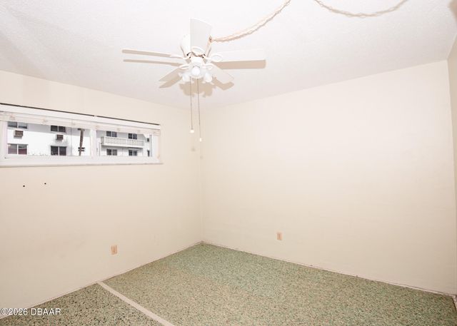 2901 N Halifax Ave Apt 111, Daytona Beach, FL 32118