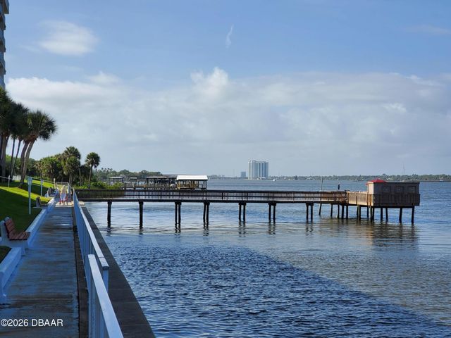 2901 N Halifax Ave Apt 111, Daytona Beach, FL 32118