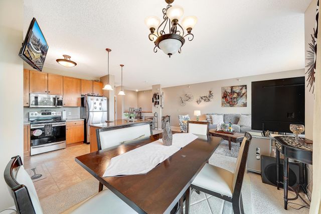 1070 Grandview Court NE 300, Columbia Heights, MN 55421