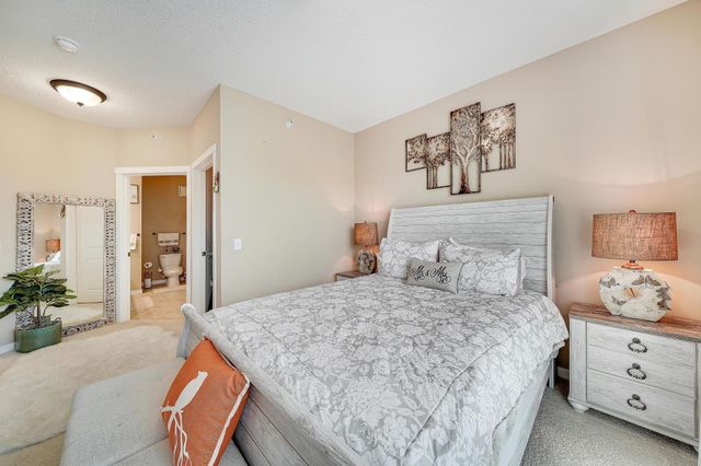 1070 Grandview Court NE 300, Columbia Heights, MN 55421