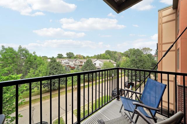 1070 Grandview Court NE 300, Columbia Heights, MN 55421