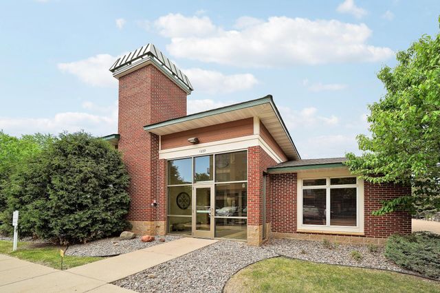1070 Grandview Court NE 300, Columbia Heights, MN 55421