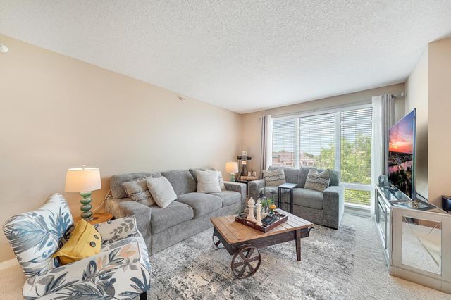 1070 Grandview Court NE 300, Columbia Heights, MN 55421