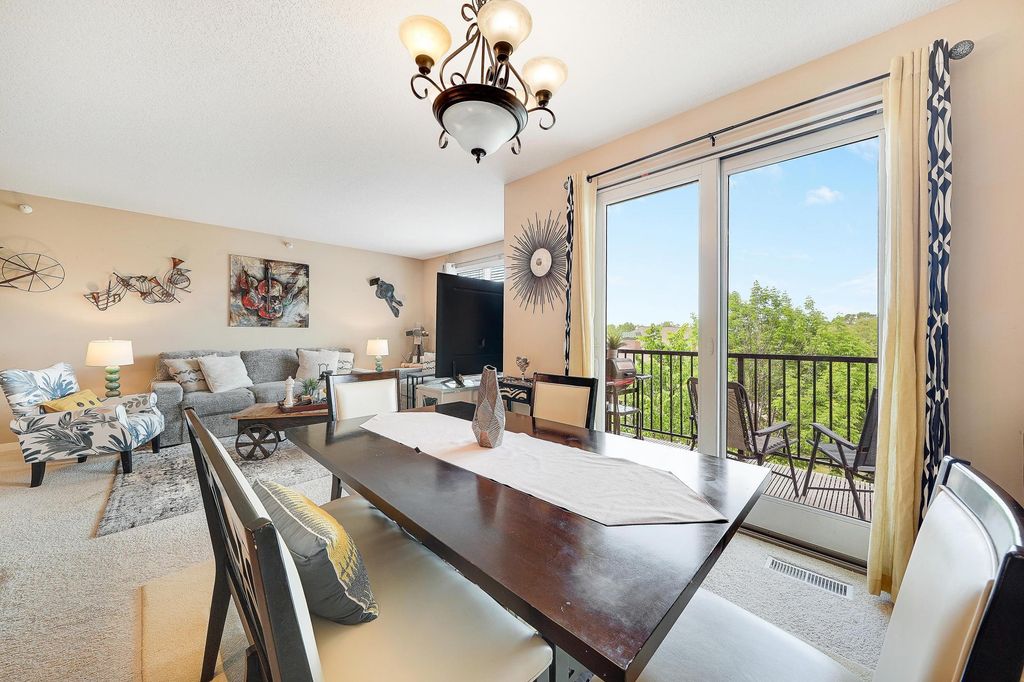 1070 Grandview Court NE 300, Columbia Heights, MN 55421 — photo 2