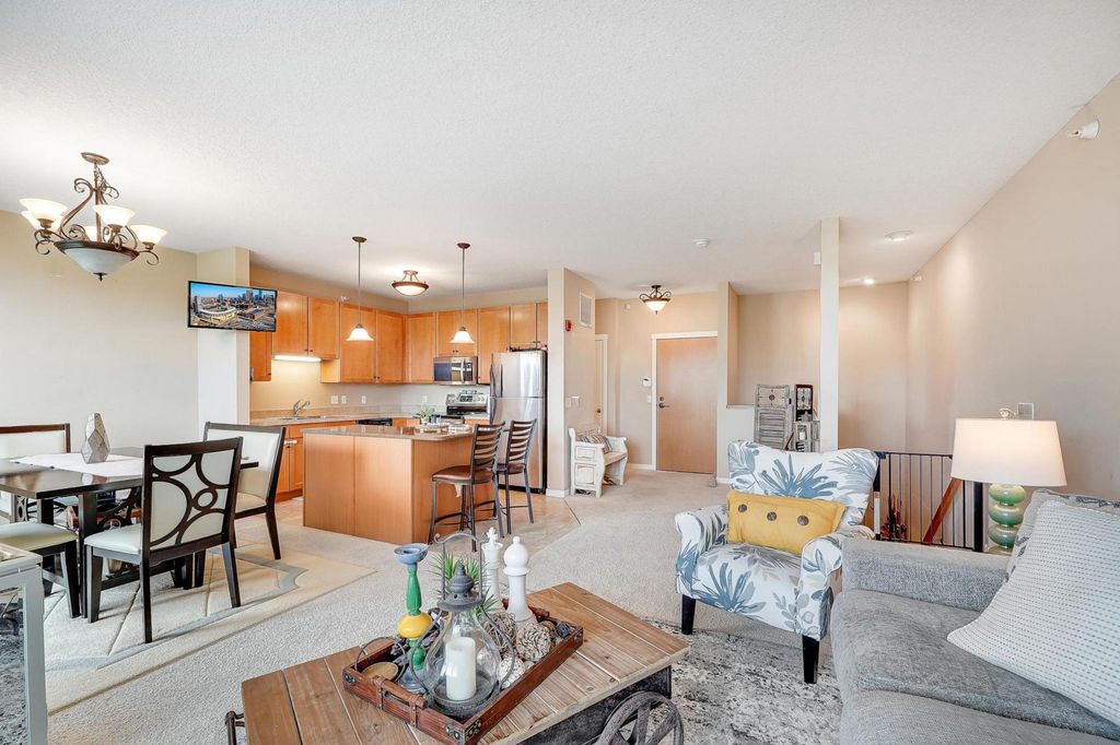 1070 Grandview Court NE 300, Columbia Heights, MN 55421 — photo 3
