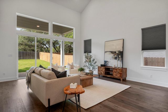 305 Comfort Maple LN, Dripping Springs, TX 78620