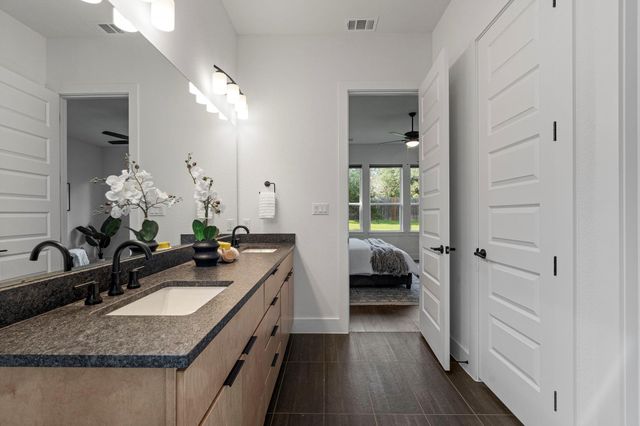 305 Comfort Maple LN, Dripping Springs, TX 78620