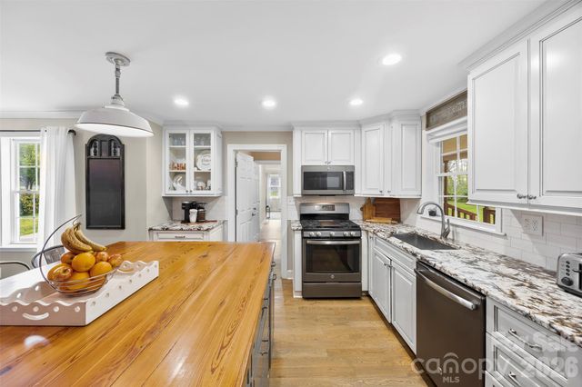 123 Chestnut Ridge Road, Kings Mountain, NC 28086