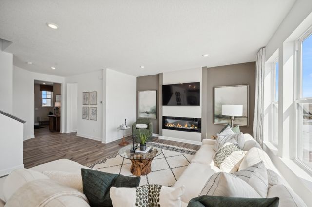 18325 Gladiator Drive, Lakeville, MN 55068