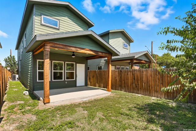 1958 E Crockett, San Antonio, TX 78202