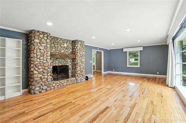 4109 Derr Road, Springfield, OH 45503