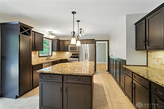 4109 Derr Road, Springfield, OH 45503