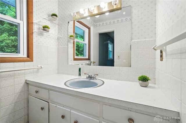 4109 Derr Road, Springfield, OH 45503