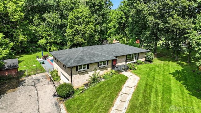 4109 Derr Road, Springfield, OH 45503