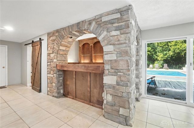 4109 Derr Road, Springfield, OH 45503