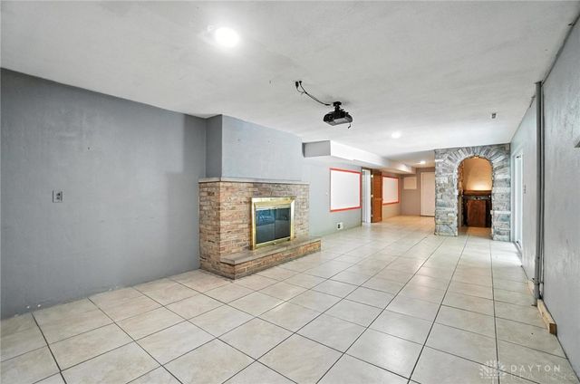 4109 Derr Road, Springfield, OH 45503