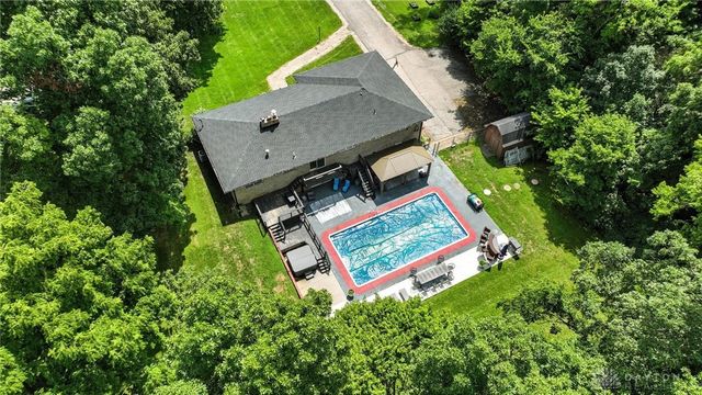 4109 Derr Road, Springfield, OH 45503