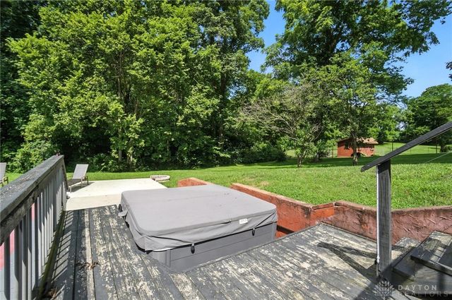 4109 Derr Road, Springfield, OH 45503