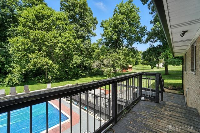 4109 Derr Road, Springfield, OH 45503