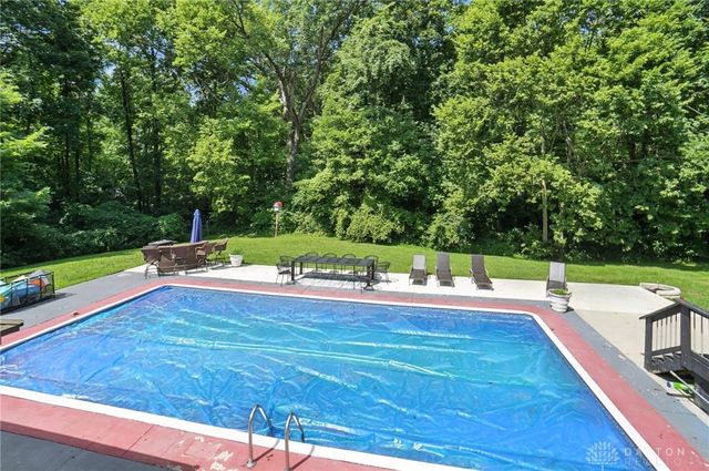 4109 Derr Road, Springfield, OH 45503