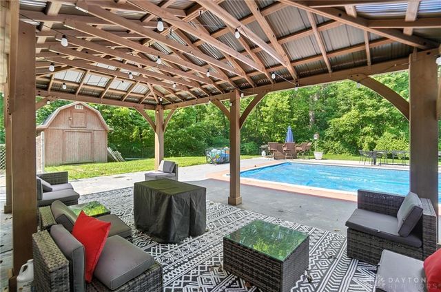 4109 Derr Road, Springfield, OH 45503