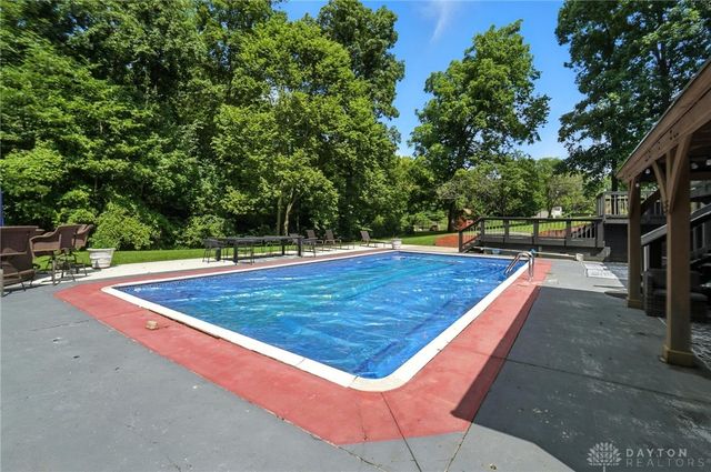 4109 Derr Road, Springfield, OH 45503