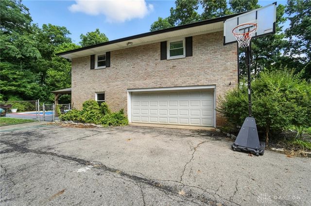 4109 Derr Road, Springfield, OH 45503