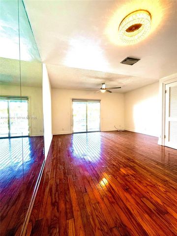 2533 NE 15th St, Pompano Beach, FL 33062