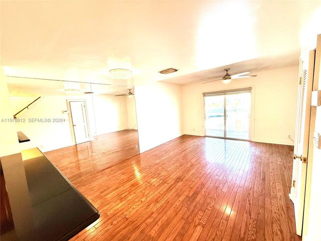 2533 NE 15th St, Pompano Beach, FL 33062