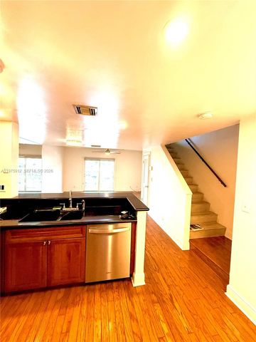 2533 NE 15th St, Pompano Beach, FL 33062