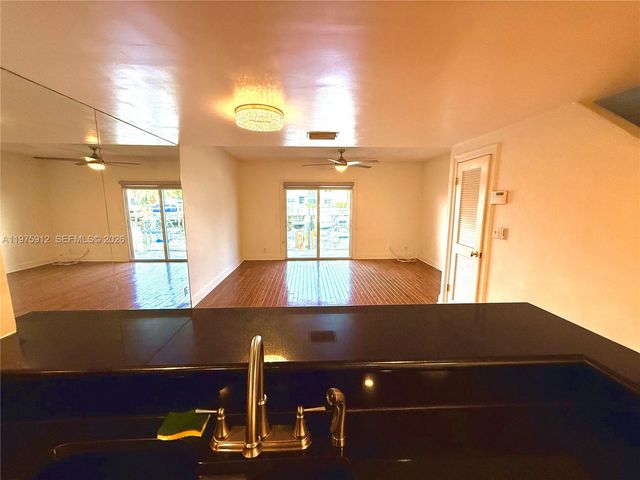 2533 NE 15th St, Pompano Beach, FL 33062