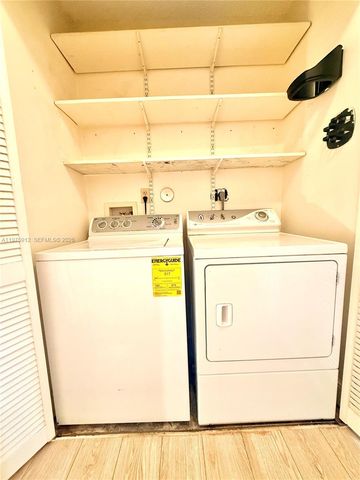 2533 NE 15th St, Pompano Beach, FL 33062