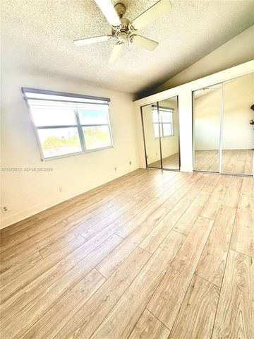 2533 NE 15th St, Pompano Beach, FL 33062